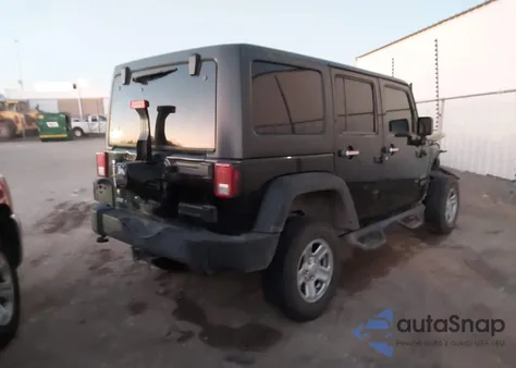 2014 Jeep Wrangler Unlimited Sport z USA, uszkodzony, nr VIN 1C4BJWDG8EL136687